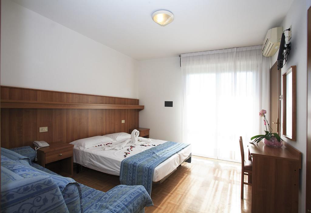 Hotel Aspe Bibione Exterior photo
